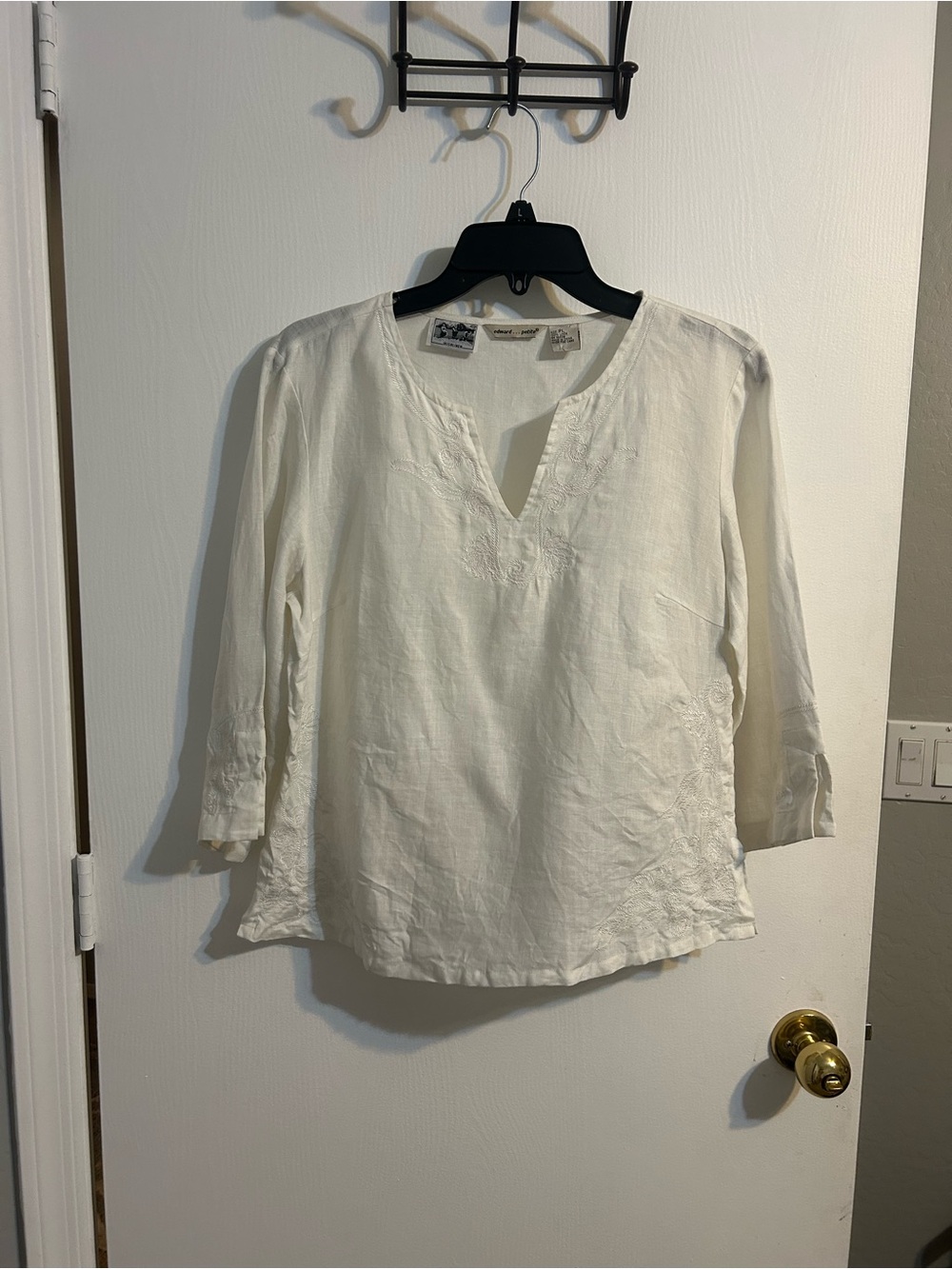 Lightweight Cream Linen Split-Neck Tunic with embroidered details coastal